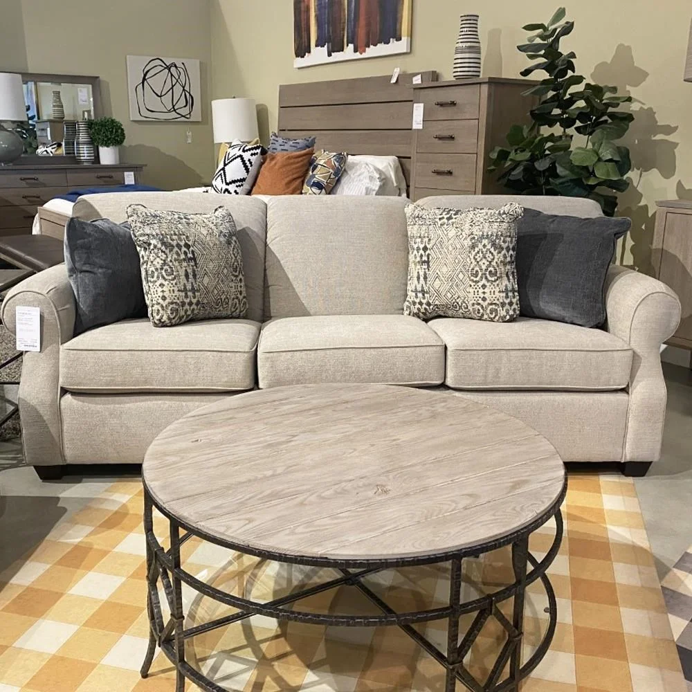 Kincaid Furniture Lynchburg 445481231 Sofa with Rolled Back and Tapered